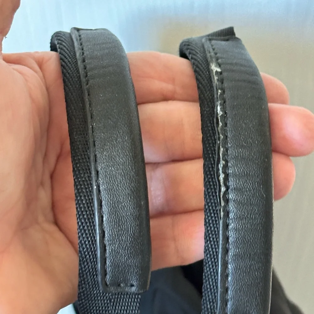 Vintage Tumi laptop/crossbody bag. Black with red lining, great find!